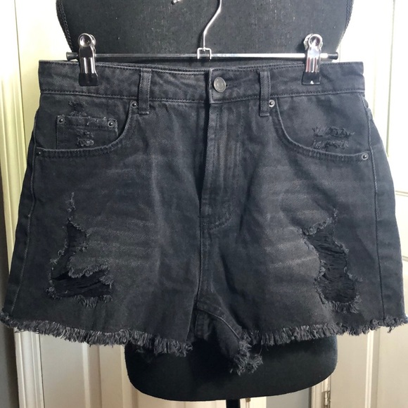 💐Wild Fable Black Raw Hem Distressed Jean Shorts High Rise - Picture 1 of 6